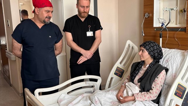 Van'da kalbi delik hasta, küçük kesiyle tedavi edildi