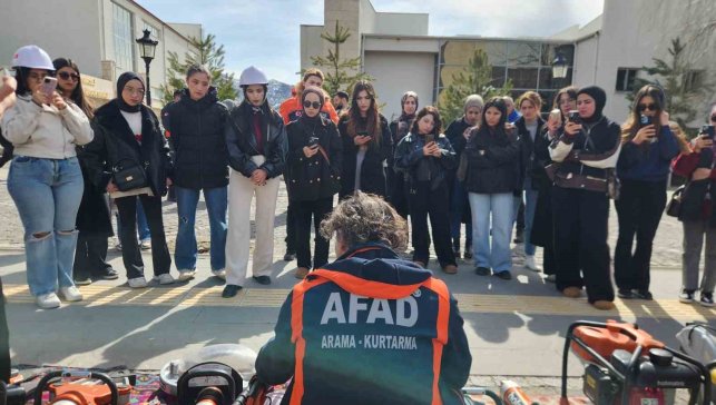 Deprem Haftası'nda Tunceli'de afet farkındalığı seferberliği