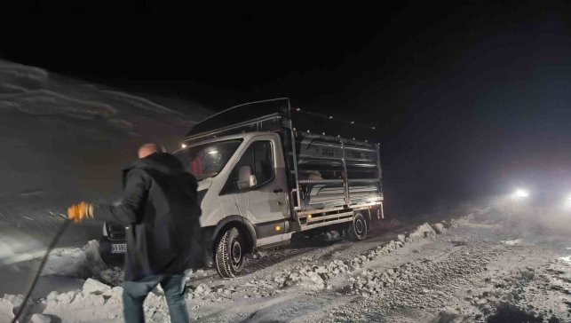 Muş'ta yoğun kar: 145 köy yolu ulaşıma kapandı