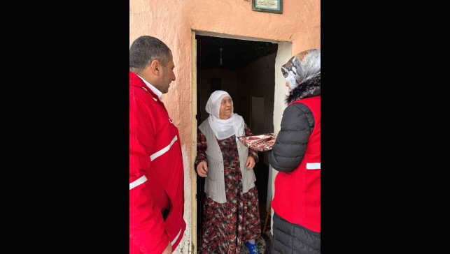 Kızılay Muradiye Şubesi'nden 8 Mart ziyareti