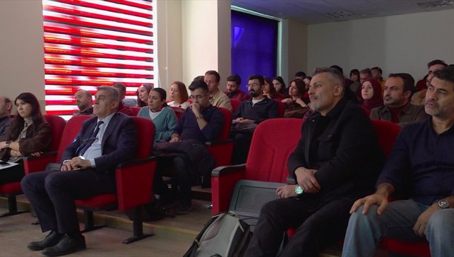 Van'da Arami Dili ve Yazı Sistemi Konferansı düzenlendi