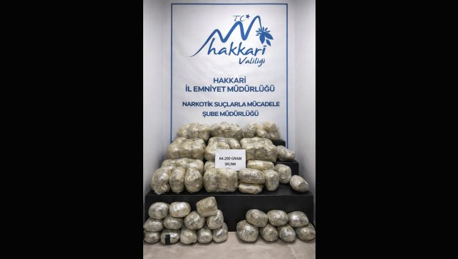 Hakkari'de 64 kilogram uyuşturucu ele geçirildi