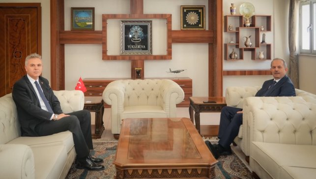 Vali Taşyapan'dan Yüksekova mesaisi