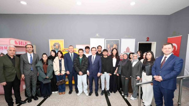 Gazze’de Araçta Mahsur Kalan 6 Yaşındaki Hind Rajab’ın Hikayesini Anlatan Film Bitlis’te Gösterildi