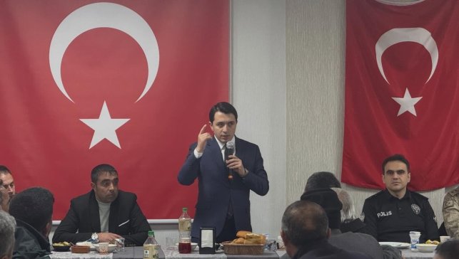 Kaymakam Demirkol, muhtarlar ile iftar programında bir araya geldi