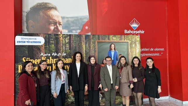 Erzurum'da Süper Kahramanlar: Dünyamızı Koruyoruz müzikal tiyatrosu çocuklarla buluştu