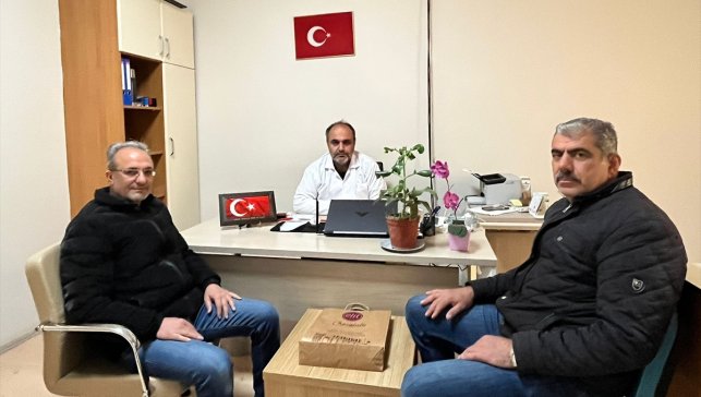 Ağın Belediye Başkanı Çakar, sağlık çalışanlarını ziyaret etti.