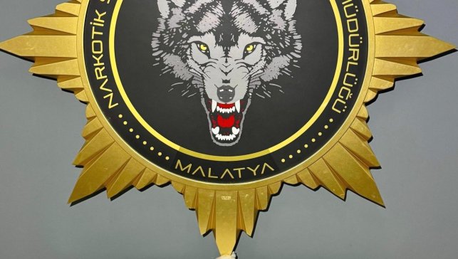 Malatya'da yolcu otobüsünde 11 kilo 400 gram metamfetamin ele geçirildi