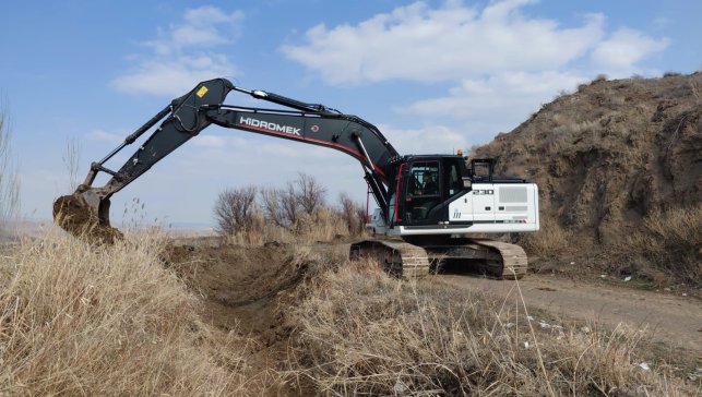 Iğdır'da sulama kanalları sezon öncesi hazırlandı