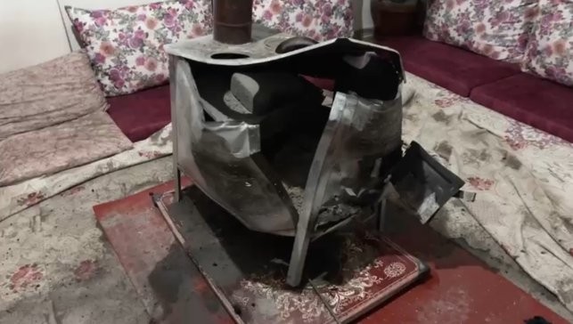 Yüksekova'da odun sobasında patlama: Bir aile ölümden döndü