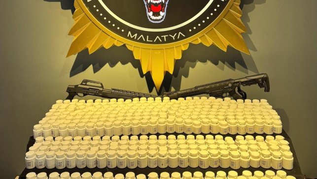 Malatya'da uyuşturucu ve silah operasyonu: 4 gözaltı