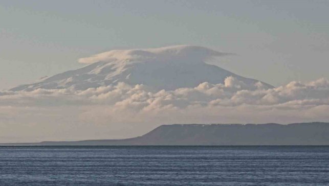 Süphan Dağı zirvesindeki bulut denizi mest etti