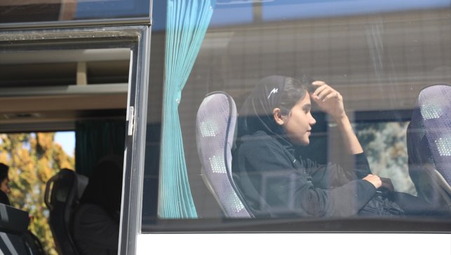 İran Kadın Milli Futbol Takımı kafilesi Gürbulak Gümrük Kapısı'ndan ülkelerine geçiyor