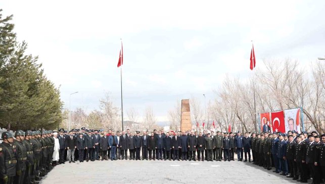 Muş'ta 18 Mart Şehitleri Anma Günü ve Çanakkale Zaferi'nin 111. yılı