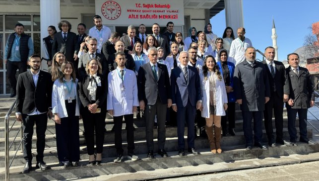 Sağlık Bakanı Memişoğlu, Ardahan’da ziyaretlerde bulundu