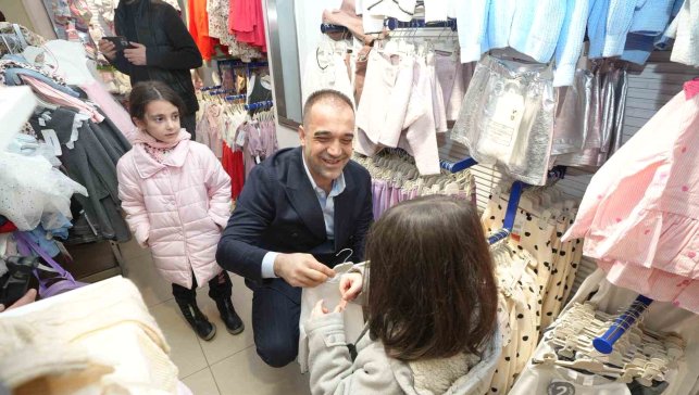 MHP'den 500 çocuğa bayramlık elbise