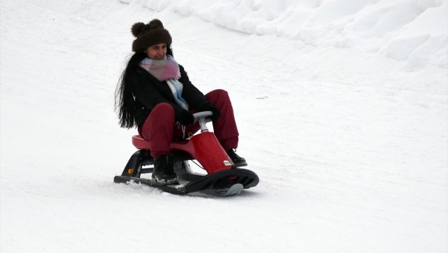 Sarıkamış Kayak Merkezi bayram tatilinde misafirlerini bekliyor