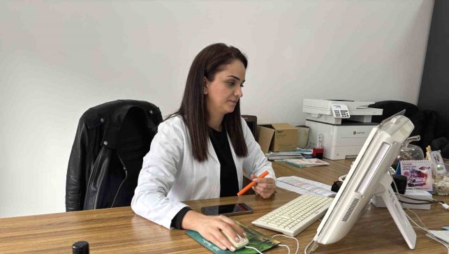 Diyetisyen Taşkesen: "Mutlaka 3 öğün beslenmeye dikkat ediyoruz"