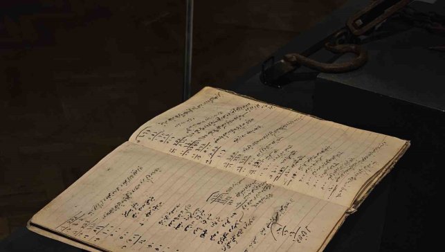 Elazığ sergilenen Osmanlı dönemi veresiye defteri geçmişe ışık tutuyor