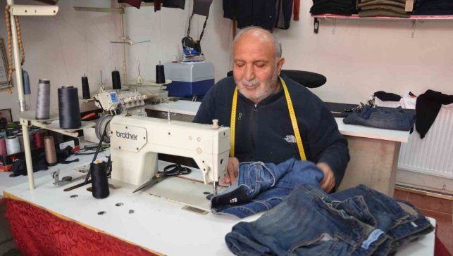 Tercan'da terzilerin bayram mesaisi