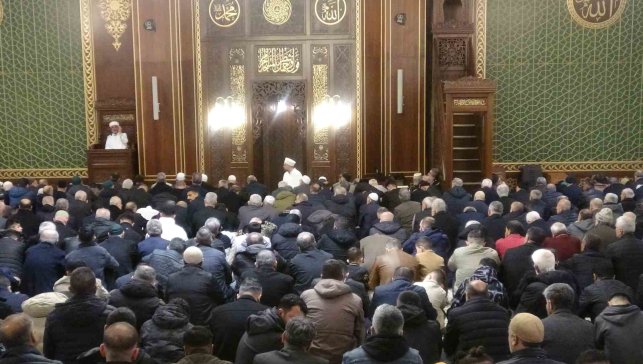 Malatya'da bayram namazı yoğunluğu