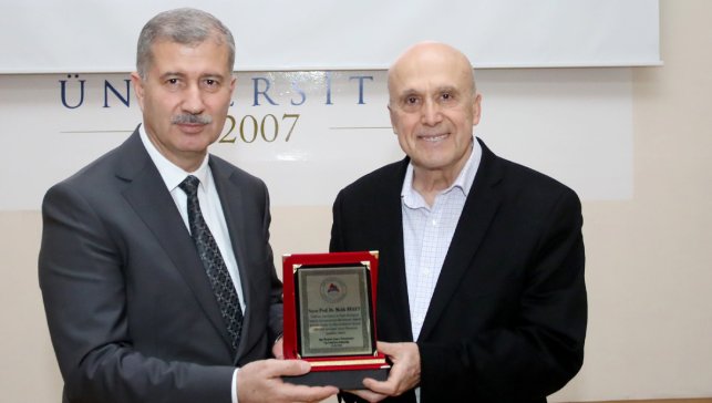 AİÇÜ’de sağlıkta inovasyon ve tıbbın geleceği konuşuldu