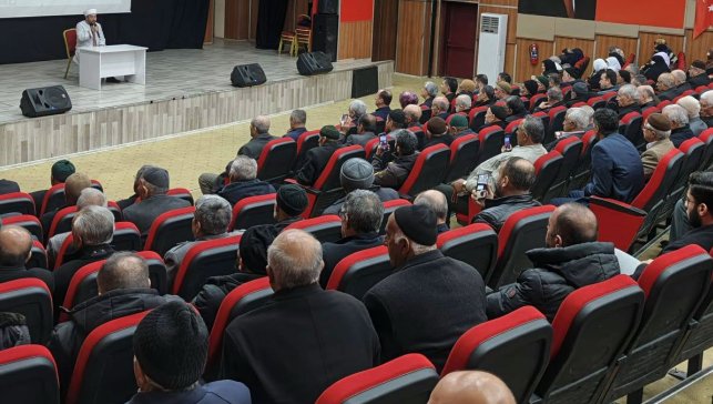 Ağrı’da hacı adaylarına ihram, tavaf ve hac kuralları anlatıldı