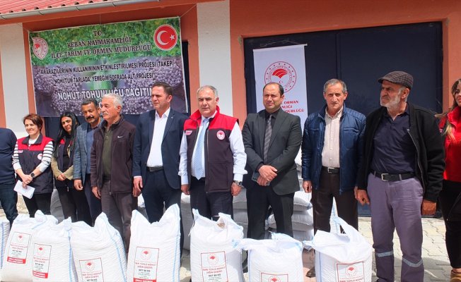 Keban'da 40 çiftçiye yüzde 70 hibeli nohut tohumu desteği