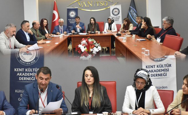 Van'da eğitimde motivasyon kaybı, dayanıklılık ve sürdürülebilir başarı masaya yatırıldı