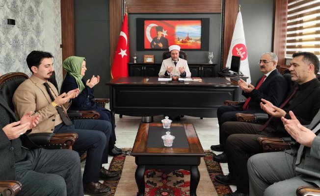 Ağrı'nın yeni İl Müftüsü Dr. İhsan İlhan devir teslim töreniyle görevine başladı