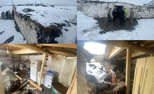 Ardahan'da kar ve yağmurla ağırlaşan toprak damlı ev çöktü