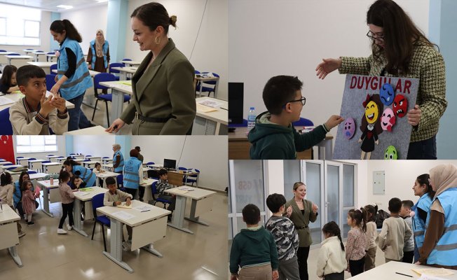 Erzincan'da Gönüllü Üniversiteliler Yaklaşık 100 Çocuğa Ücretsiz Eğitim Veriyor