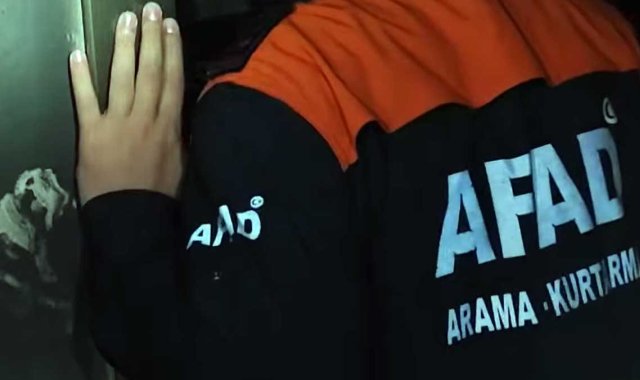 Ağrı'da Korkutan Yangın: 2 Kız Çocuğu Son Anda Kurtarıldı, İtfaiye Neden Gecikti?