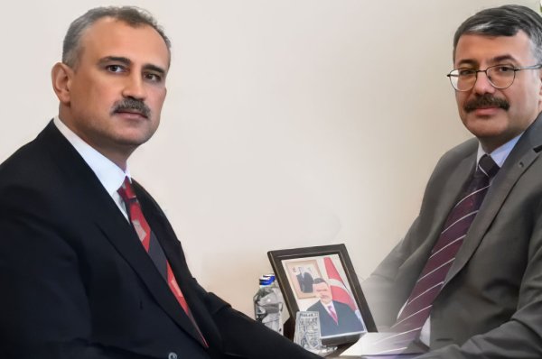 Ağrı Valisi Önder Bozkurt, İçişleri Bakan Yardımcısı Ali Çelik ile Kamu Hizmetleri ve Yatırımları Görüştü