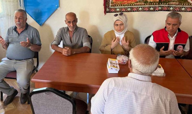 Geçitveren Köyü'nde taziye: Kaymakam Kılıç Cemile Oğuz'un ailesini ziyaret etti