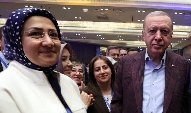 Görevler değişti, hizmet sevdamız değişmedi": Dilan Özmen Özgün'den AK Parti'nin 25. yılına mesaj