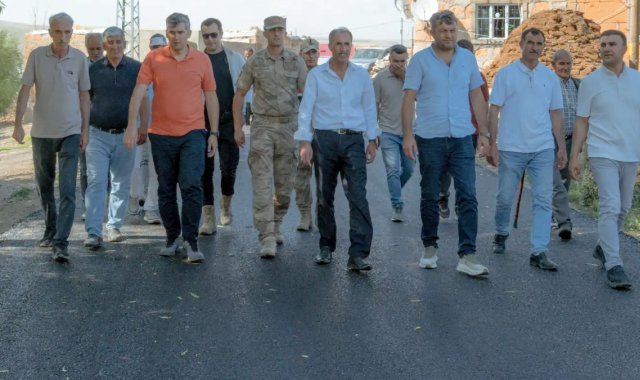 Diyadin'de KHGB ve Türk Altın A.Ş. Desteğiyle 14 Kilometrelik Asfalt Çalışması Başladı