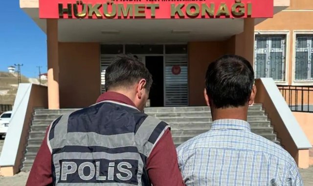 Diyadin'de 7 Yıl 6 Ay Hapis Cezası Bulunan Şahıs Başkasının Kimliğini Gösterince Yakalandı