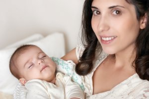 Bebek kaç saat uyur? bebek kaç saat uyumalı