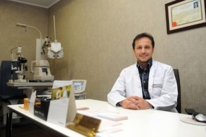 Deniz ve Havuz Keyfi Göz Sağlığınıza Gölge Düşürmesin