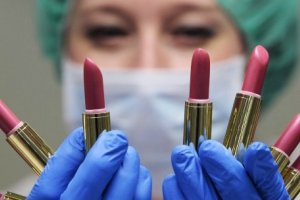 Sahte Kozmetik Ürünler, Toplum Sağlığını Tehdit Ediyor