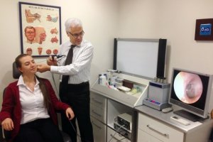 Uçak Yolculuğu Sonrası Kulak Tıkanıklığı