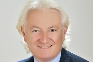 Uyuyorum Ama Dinlenemiyorum