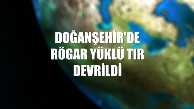 Doğanşehir'de rögar yüklü tır devrildi