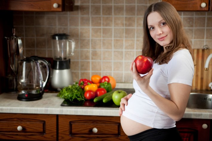 Hamilelikte mide bulantısına elma iyi gelirmi