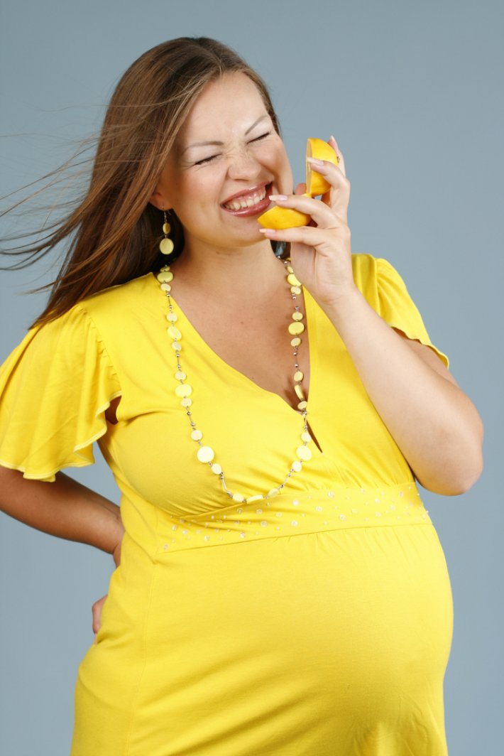 Hamilelikte mide bulantısına limon iyi gelirmi