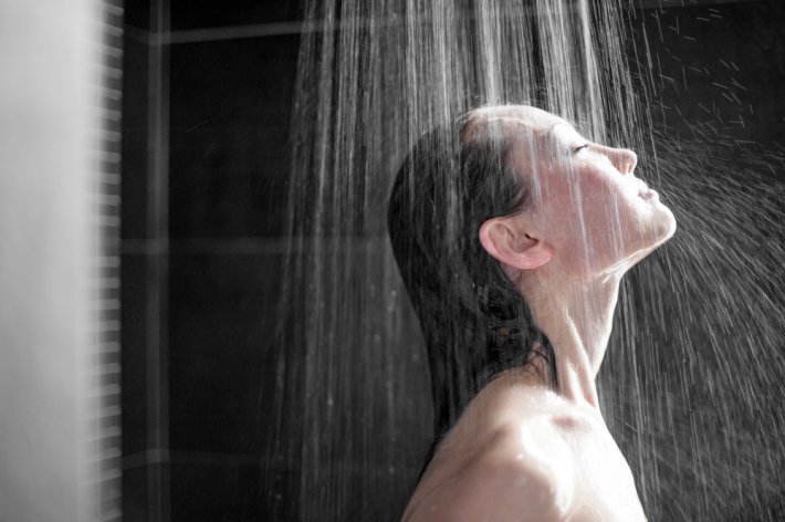 baş ağrısına sıcak duş