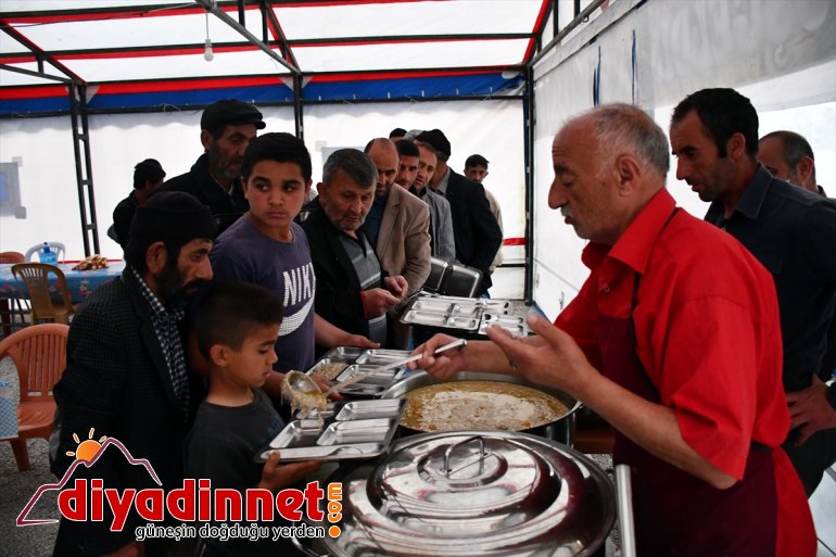 Dededen toruna bir asırdır süren ramazan geleneği - AĞRI7