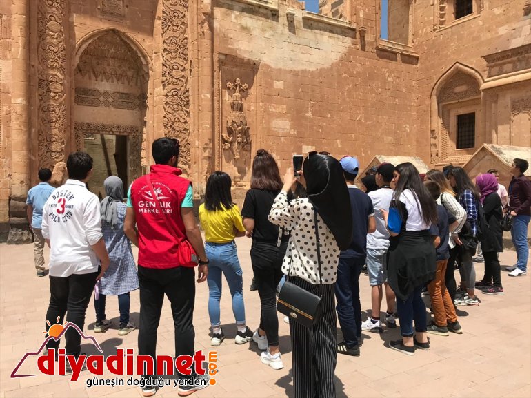 Ecdat yadigarı eserler Bayburtlu öğrencileri ağırladı2