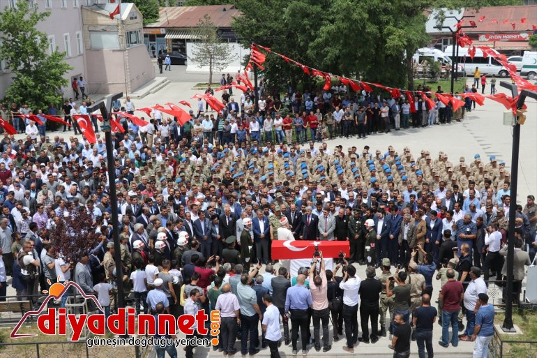 Şehit astsubay Tunç son yolculuğuna uğurlandı (1) - AĞRI7